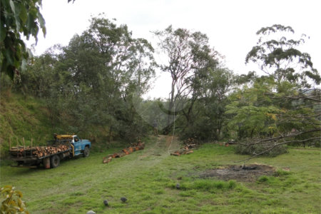 Chácara à venda com 2 quartos, sendo 1 suíte, em Santa Cândida, Vinhedo, SP