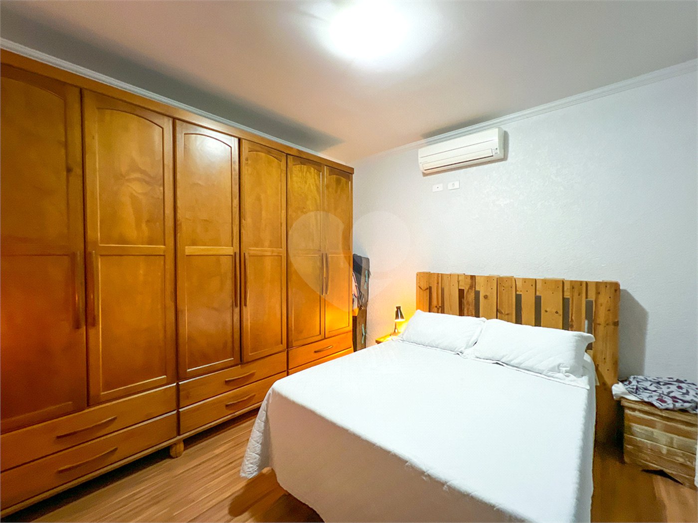Casa à venda com 3 quartos, sendo 1 suíte,  no condomínio 658, São Paulo - SP