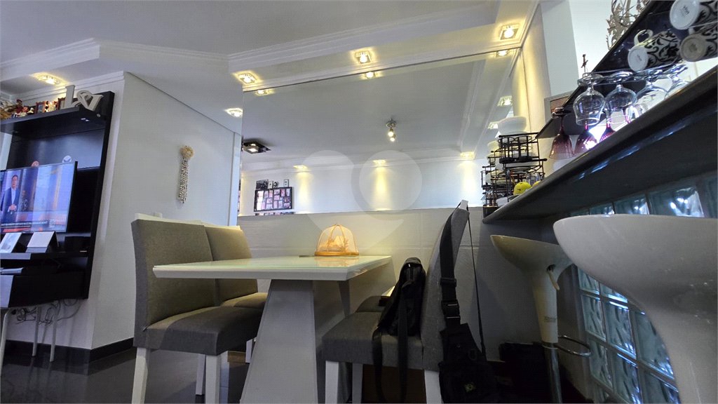 Apartamento à venda com 3 quartos, sendo 1 suíte, em Jardim Íris, São Paulo, SP