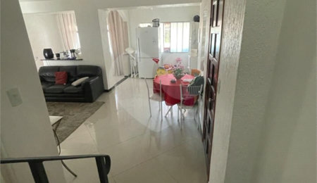 Sobrado à venda com 3 quartos em Tremembé, São Paulo, SP