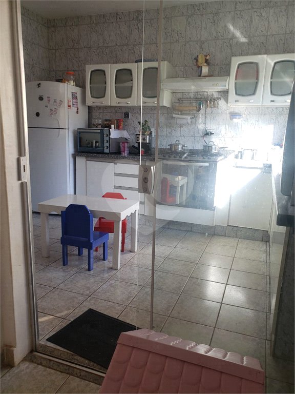 Casa térrea em Araraquara/SP, na Vila Xavier.