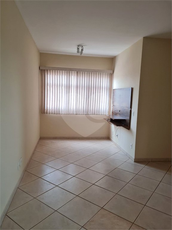 Apartamento no Condomínio Monte Verde.