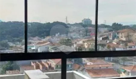 Sobrado à venda com 3 suítes em Parque São Domingos, São Paulo, SP