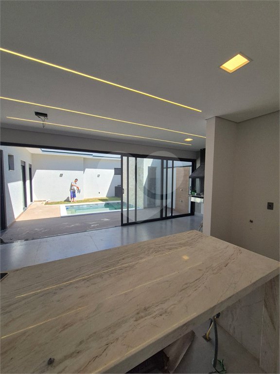 Casa à venda com 4 suítes no condomínio Residencial Dona Maria Candida, Indaiatuba - SP