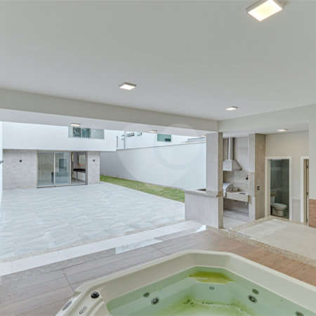 Casa à venda com 4 suítes no condomínio Carmen, São Paulo - SP