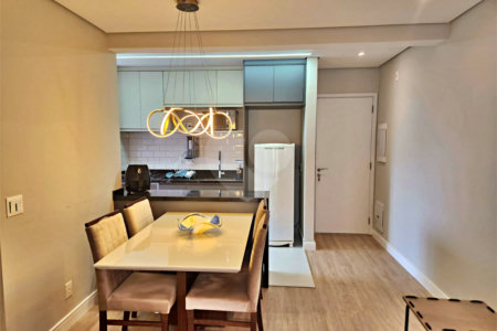 Apartamento à venda com 2 quartos, sendo 1 suíte,  em Jardim Caravelas, São Paulo, SP