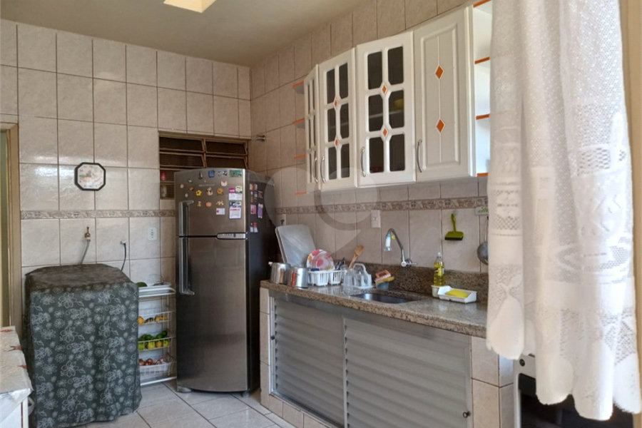 Casa à venda com 3 quartos no Centro, Serra Negra, SP