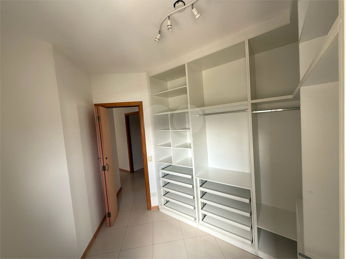 Apartamento à venda com 3 quartos, sendo 1 suíte,  em Baeta Neves, São Bernardo do Campo, SP