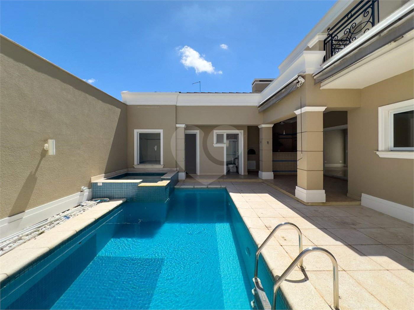 Lindo sobrado para venda em Indaiatuba/SP - Condomínio Esplendor. R$ 3.300.000,00.