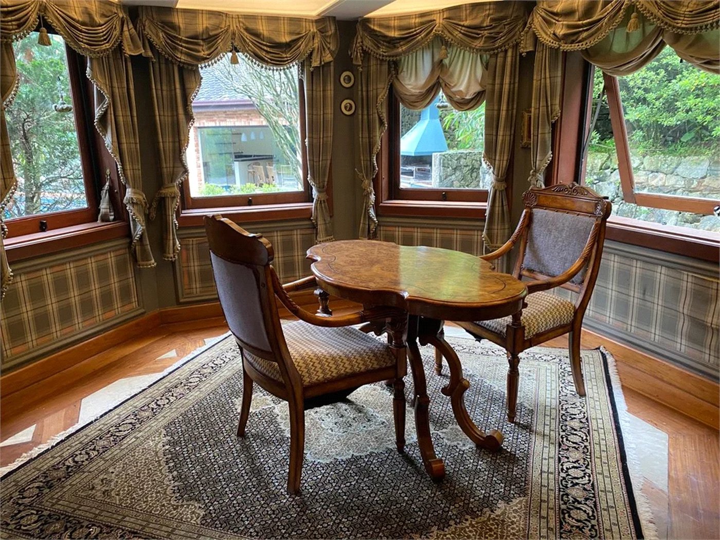 Casa à venda ou para alugar com 5 quartos, sendo 3 suítes, em Fazenda Morumbi, São Paulo, SP