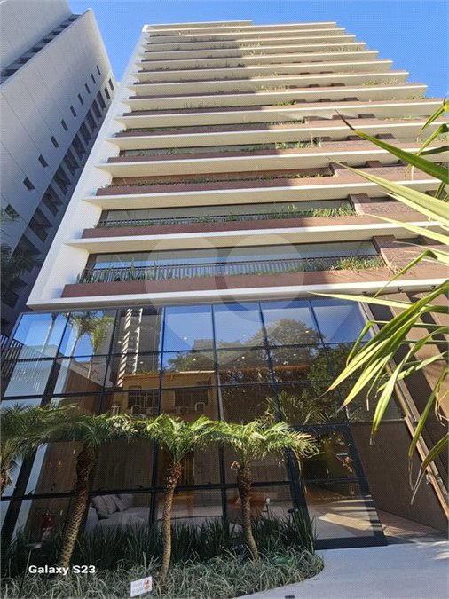 Apartamento à venda com 3 quartos, sendo 1 suíte,  em Pinheiros, São Paulo, SP