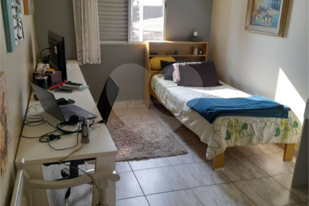 Sobrado à venda com 3 quartos, sendo 1 suíte, em Jardim Caravelas, São Paulo, SP
