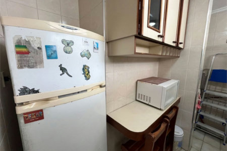 Apartamento de 1 Dormitório na Quadra da Praia das Pitangueiras – Localização Privilegiada!