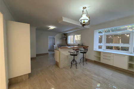 Casa à venda ou para alugar com 4 quartos, sendo 3 suítes, em Alto da Boa Vista, São Paulo, SP