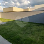 Casa à venda com 3 quartos, sendo 1 suíte,  no condomínio Terras do Vale, Caçapava - SP