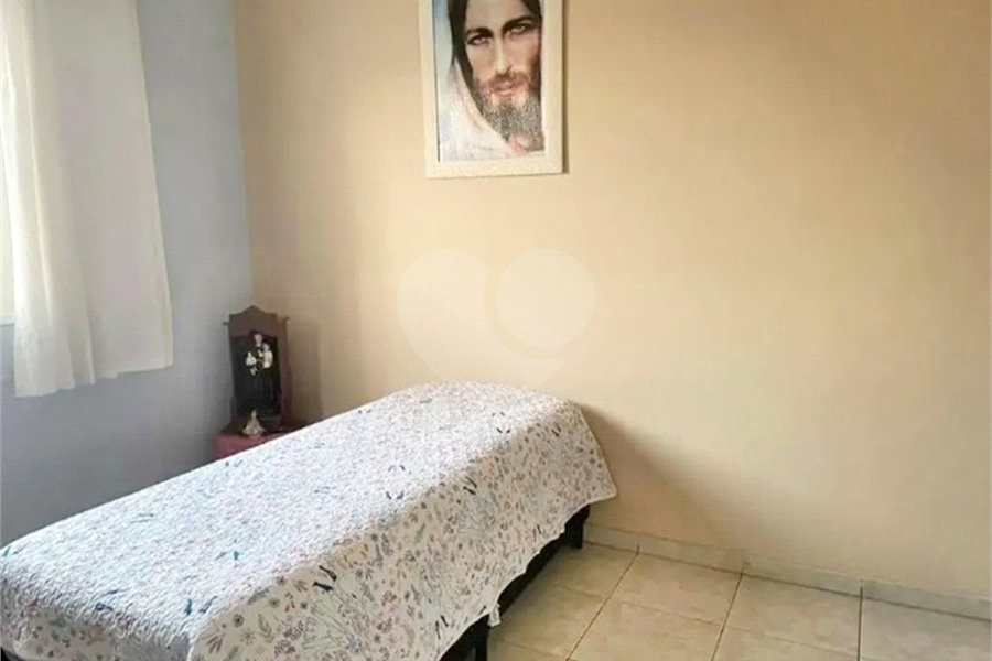 Sobrado à venda com 3 quartos, sendo 1 suíte, em Vila Constança, São Paulo, SP