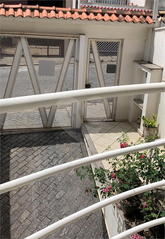 Sobrado à venda com 3 suítes em Vila Irmãos Arnoni, São Paulo, SP