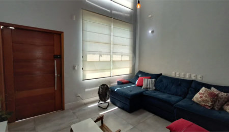 Casa à venda com 4 quartos, sendo 3 suítes, no condomínio Golden Park, Hortolândia - SP