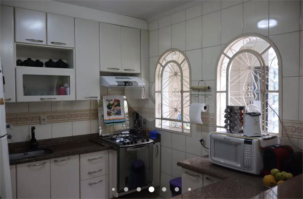 Casa à venda com 4 quartos, sendo 3 suítes,  em Vila Rosália, Guarulhos, SP