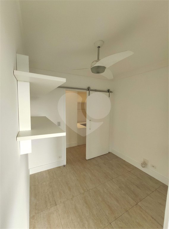 Apartamento à venda ou para alugar com 3 quartos, sendo 1 suíte,  em Parque Reboucas, São Paulo, SP