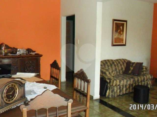Casa Térrea à venda com 4 quartos, sendo 1 suíte,  em Tremembé, São Paulo, SP