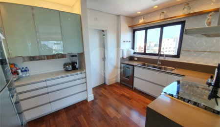 Apartamento à venda com 4 quartos, sendo 2 suítes, em Santana, São Paulo, SP