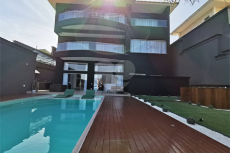 Casa à venda ou para alugar com 4 suítes em Parque dos Príncipes, São Paulo, SP