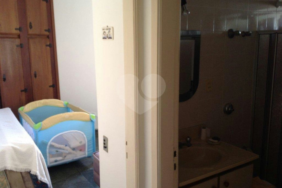 Apartamento à venda com 2 quartos, sendo 1 suíte, em Vila Luis Antônio, Guarujá, SP