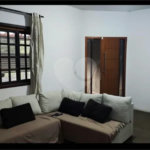 Sobrado à venda com 3 quartos, sendo 1 suíte,  em Jardim Santa Júlia, São José dos Campos, SP