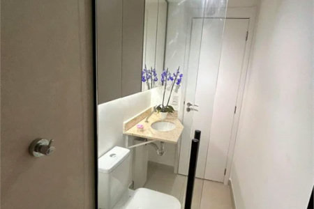 Apartamento à venda com 3 quartos, sendo 1 suíte,  em Vila Andrade, São Paulo, SP