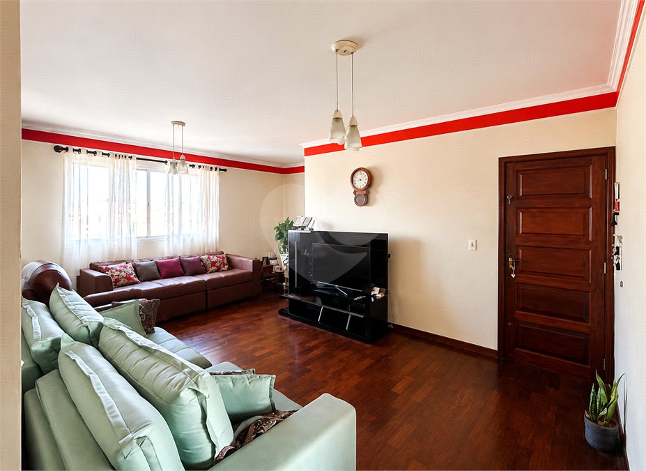 Apartamento à venda com 3 quartos, sendo 1 suíte,  em Vila Hortência, Sorocaba, SP