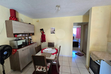 Casa à venda com 2 quartos no condomínio Esmeralda, Itapetininga - SP