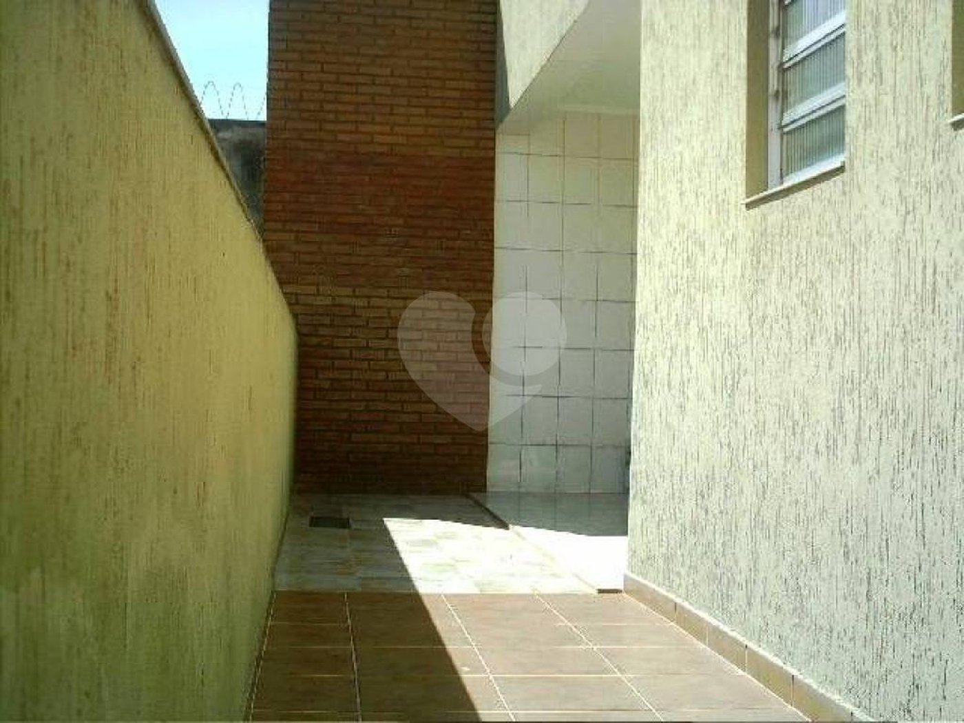 Sobrado à venda com 4 quartos, sendo 3 suítes, em Horto, São Paulo, SP