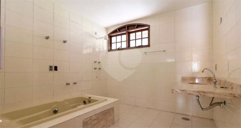 Casa à venda com 4 quartos, sendo 1 suíte, em Vila Tiradentes, São Paulo, SP