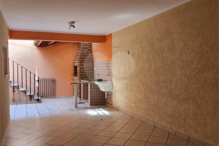 Sobrado à venda com 4 quartos, sendo 3 suítes, em Jaçanã, São Paulo, SP
