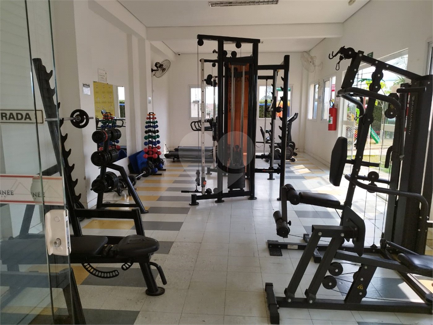Apartamento à venda com 3 quartos, sendo 1 suíte, em Jardim Nova Era, Salto, SP