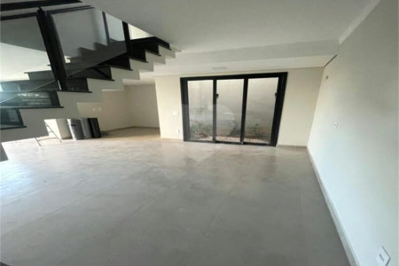 Casa à venda com 3 quartos, sendo 1 suíte, no condomínio Vila Paraty, Indaiatuba - SP