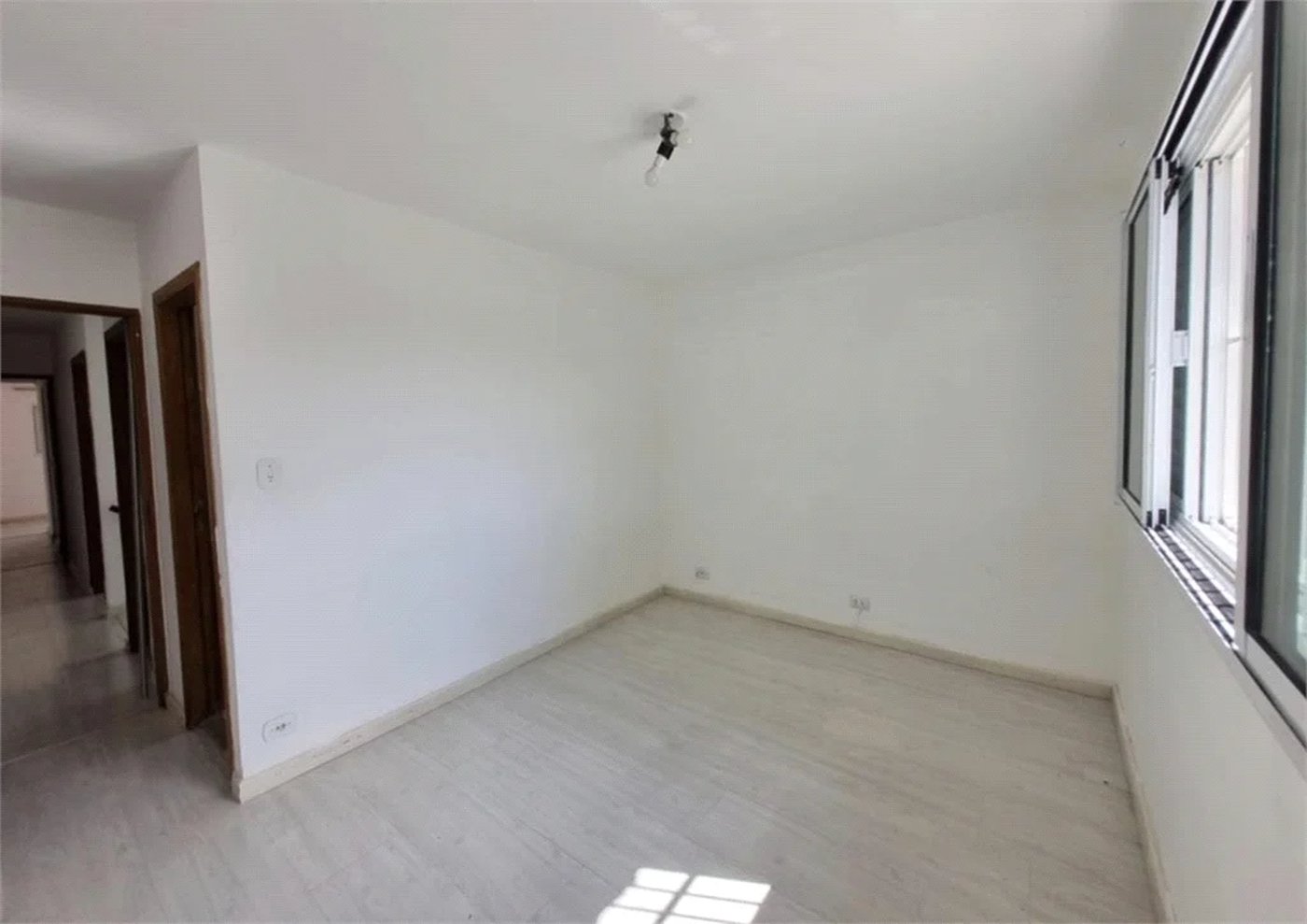 Sobrado à venda com 3 quartos, sendo 2 suítes,  em Jardim Ester Yolanda, São Paulo, SP