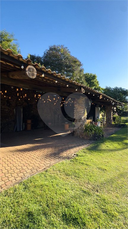 Chácara à venda com 4 quartos, sendo 1 suíte,  em Campos de Atibaia, Atibaia, SP