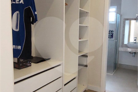 Casa à venda com 3 suítes no condomínio Figueira Garden, Atibaia - SP