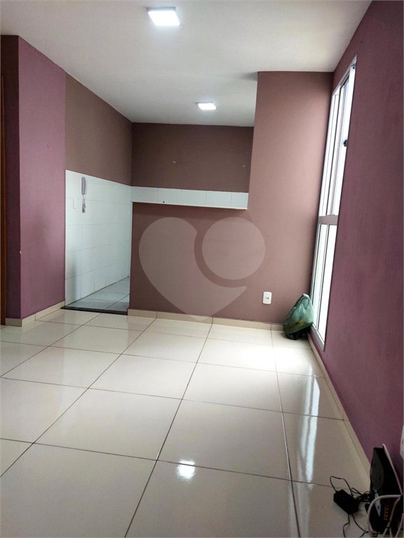 Apartamento à venda com 2 quartos em Parque Santa Rosa, Suzano, SP