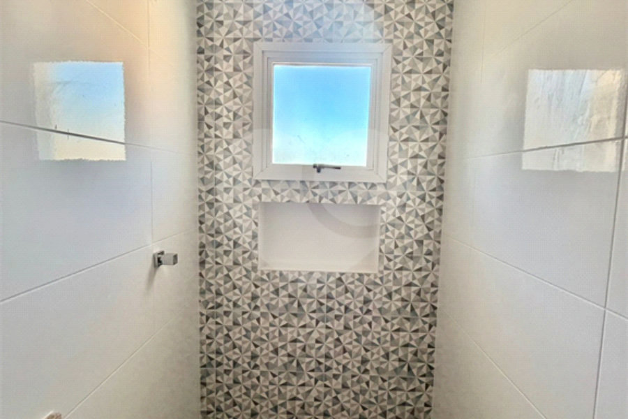 Sobrado à venda com 3 quartos, sendo 1 suíte, em Vila Mazzei, São Paulo, SP