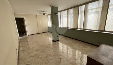 Apartamento à venda com 3 quartos, sendo 1 suíte,  em Jardim Paulista, São Paulo, SP