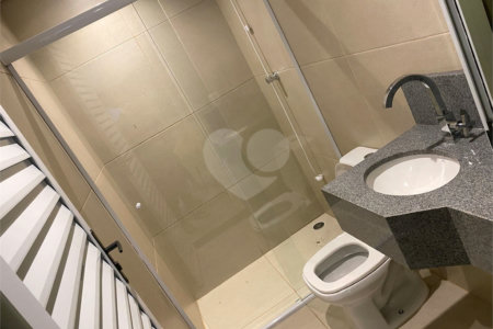 Casa à venda com 3 suítes em Vila Comercial, São Paulo, SP