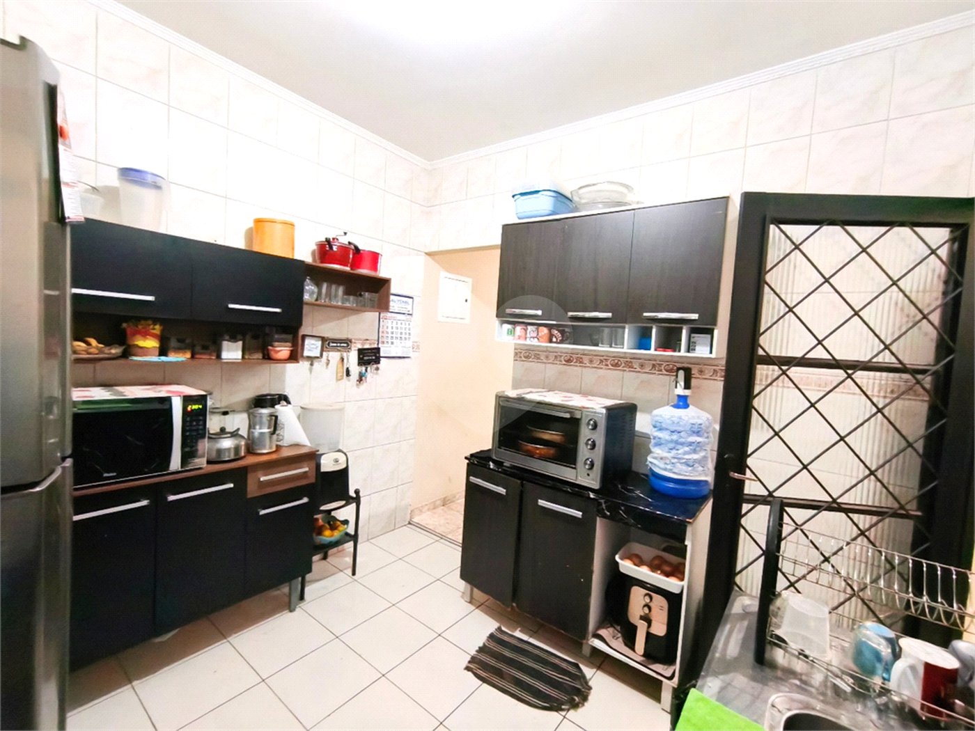 Casa à venda com 3 quartos, sendo 1 suíte, no condomínio Res Crisciúma, São Paulo - SP