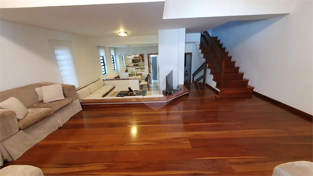 Sobrado à venda com 3 quartos, sendo 1 suíte, em Horto Florestal, São Paulo, SP