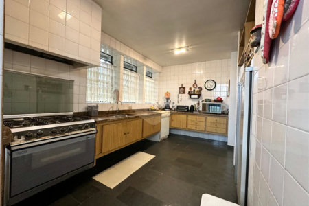 Casa à venda com 3 quartos, sendo 1 suíte, em Jardim Marajoara, São Paulo, SP