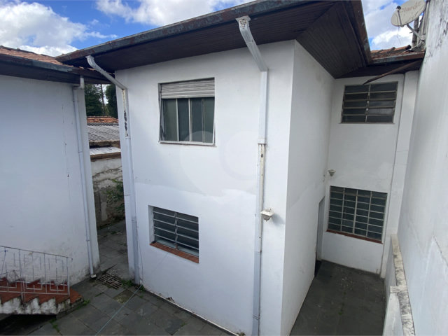 Sobrado à venda ou para alugar com 4 quartos, sendo 1 suíte,  em Campo Belo, São Paulo, SP
