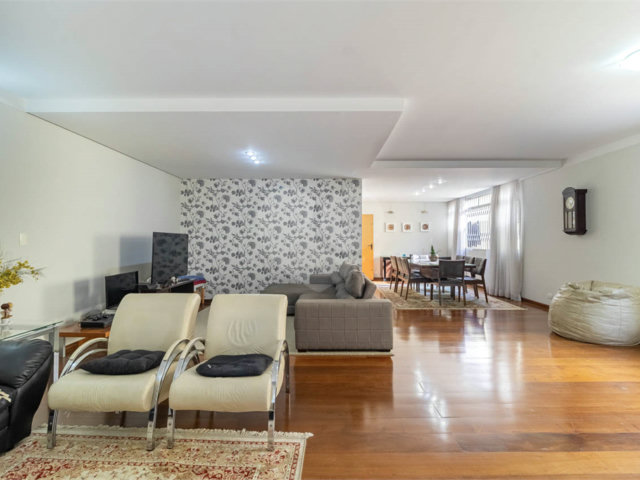 Casa à venda com 4 suítes em Sumaré, São Paulo, SP