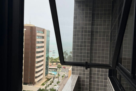 Apartamento à venda com 2 quartos, sendo 1 suíte, em Ponta Verde, Maceió, AL